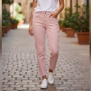 Levi's Light Pink Women's Ankle Jeans